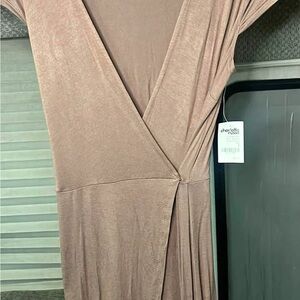 Charlotte Russe Women's Beige Midi Dress